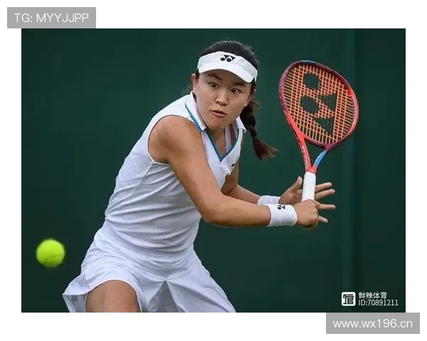 朱琳这生活距离球场像隔了几个星球，豪宅和训练鞋一起摆着，你说这咋整？